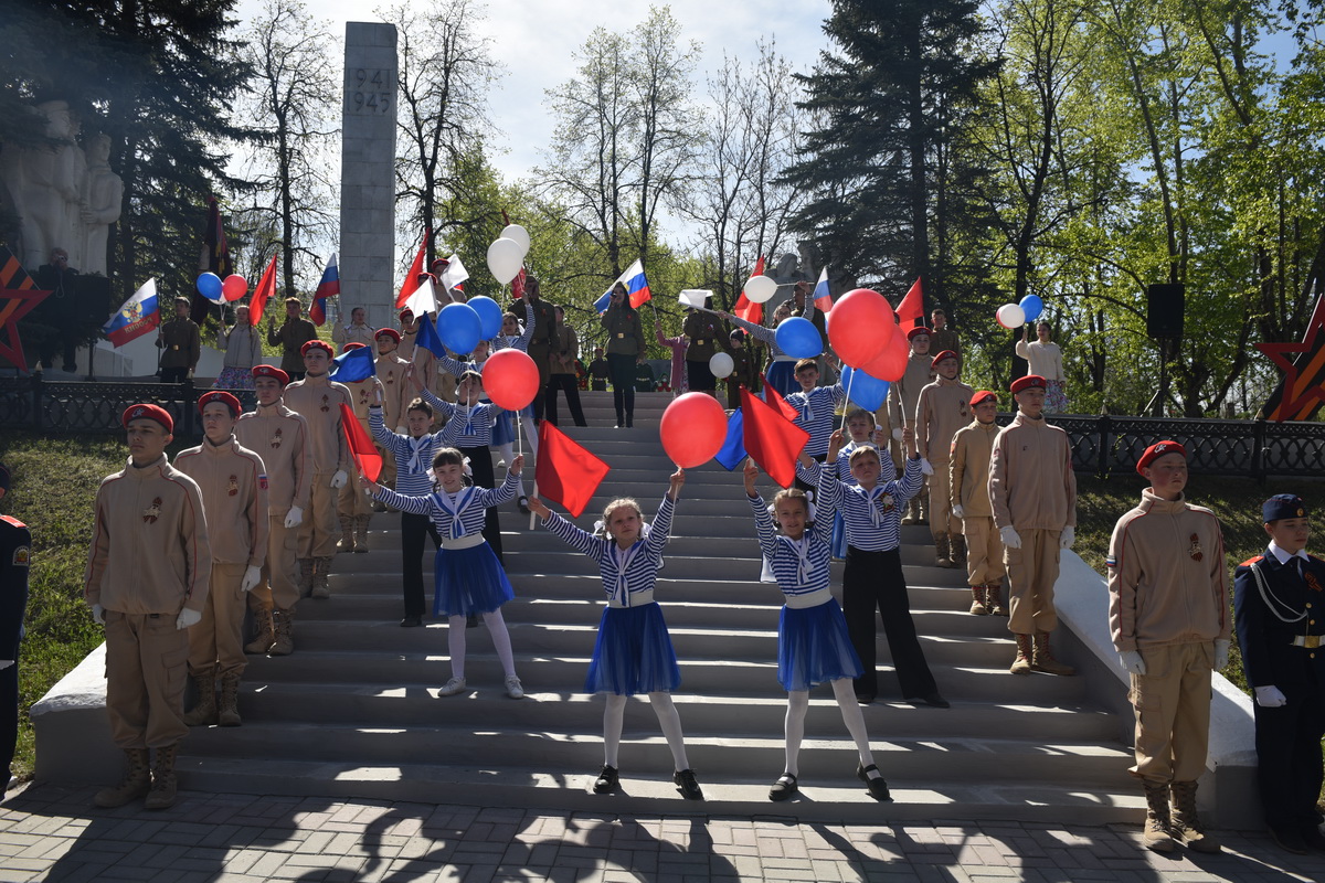 Череда мероприятий ко Дню Победы в АО «Златмаш» завершилась митингом и салютом