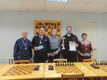 Команда АО "Златмаш" стала фаворитом городских чемпионатов по шашкам и шахматам