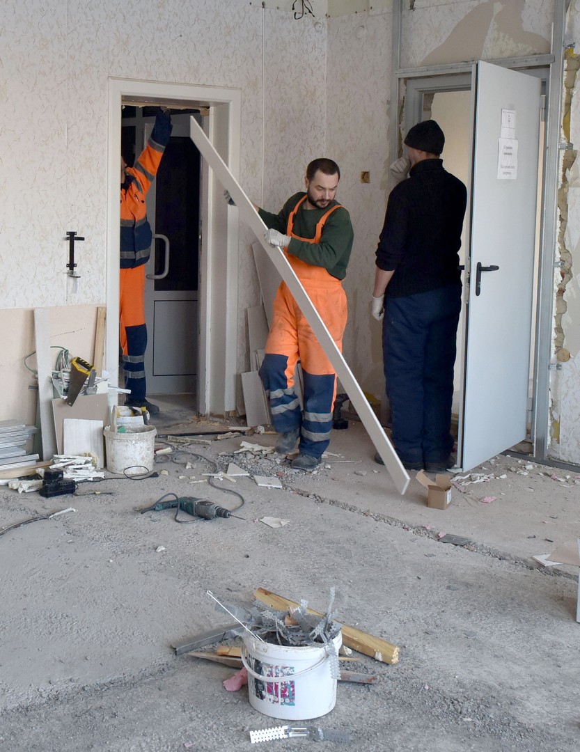 Строительная бригада АО &quot;Златмаш&quot; завершила ремонт помещения для фирменного магазина